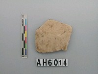 藏品(乳色細砂陶片)的圖片